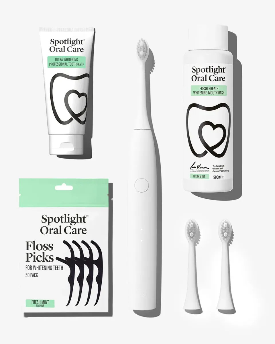 Spotlight Oral Care Sonic One Bundle spazzolino bianco 4 pezzi