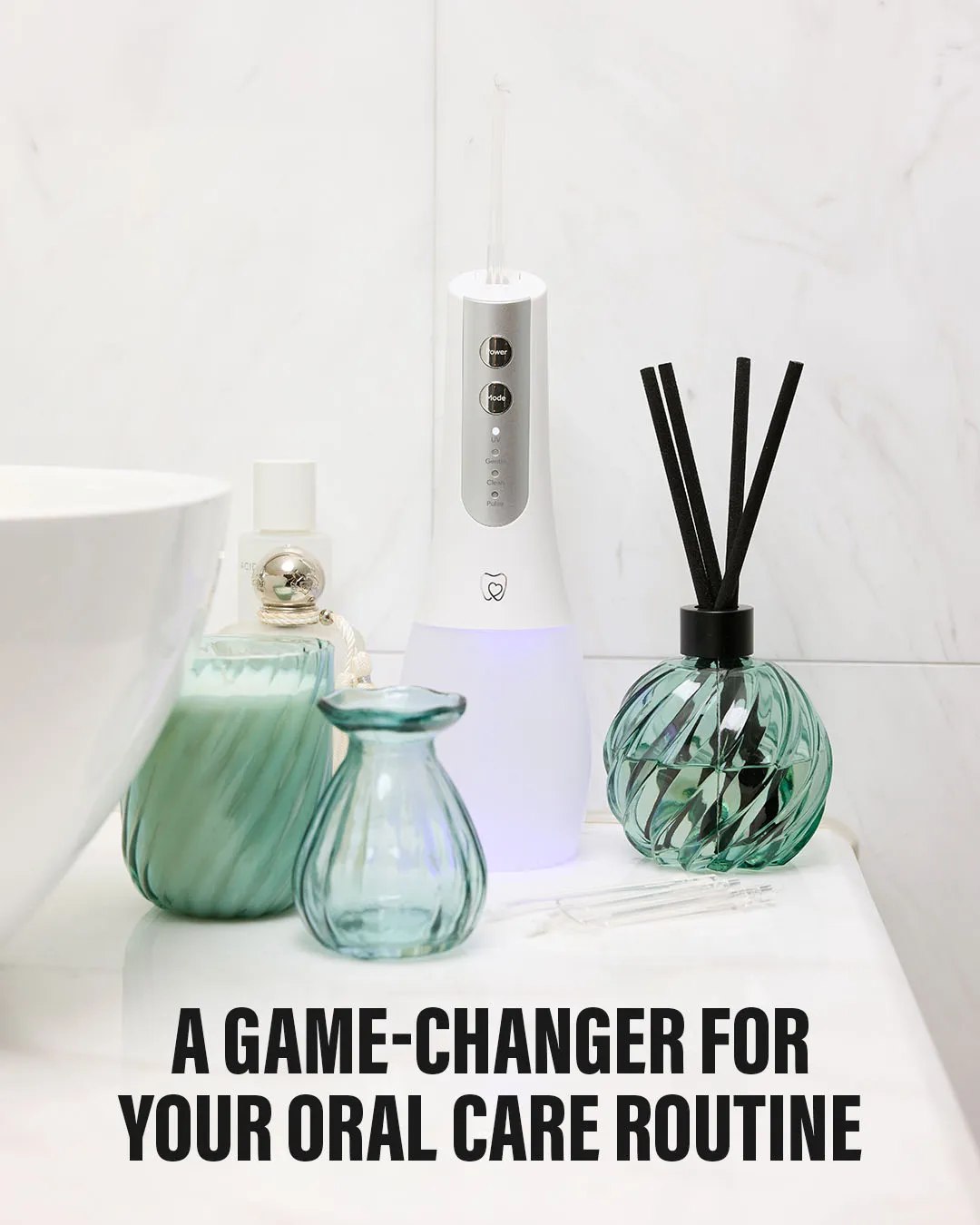 Spotlight Oral Care Water Flosser idropulsore con sterilizzatore UV