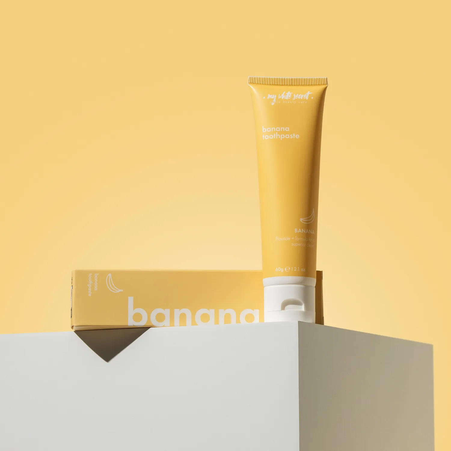 My White Secret dentifricio gusto banana